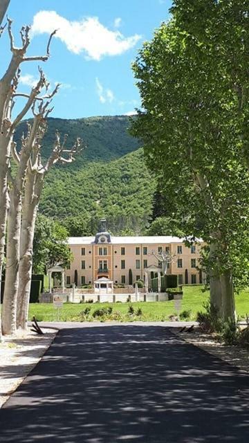 Appartement 7 Chateau Des Gipieres Montbrun-les-Bains Exterior photo
